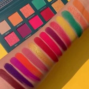Ace Beaute Nostalgia Palette